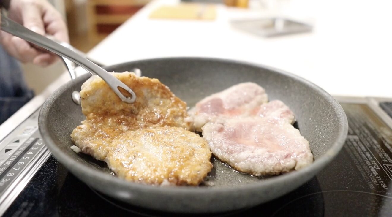 カツ丼 カツを揚げ焼きにする